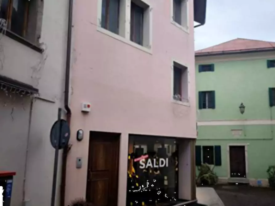 Immagine 4 di Negozio in vendita  in Via San Pietro a Agordo