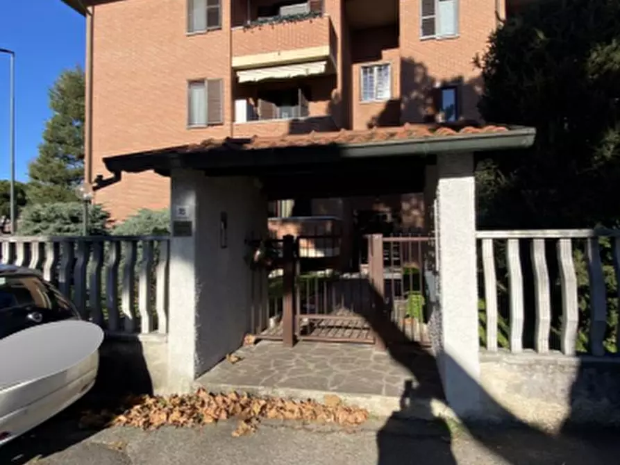 Immagine 3 di Magazzino in vendita  in Via Italo Svevo a Cesate