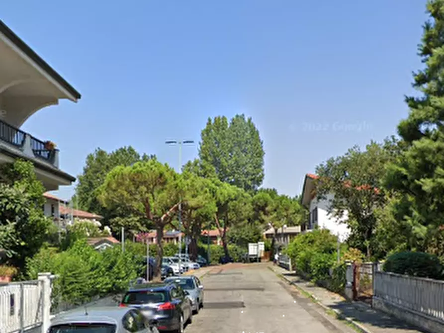 Immagine 4 di Magazzino in vendita  in Via Italo Svevo a Cesate