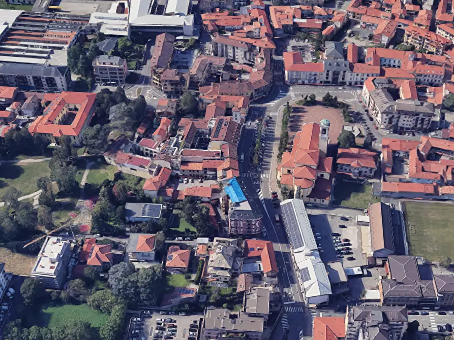 Immagine 4 di Negozio in vendita  in Piazza Giuseppe Maggiolini a Parabiago