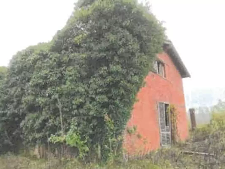 Immagine 2 di Rustico / casale in vendita  in Via Regina a Robecchetto Con Induno