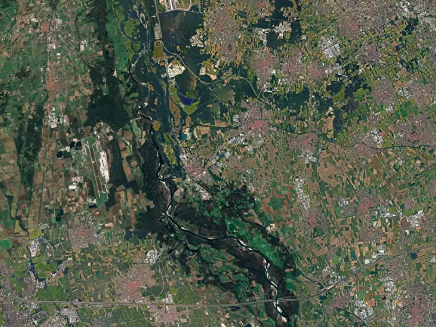 Immagine 13 di Rustico / casale in vendita  in Via Regina a Robecchetto Con Induno