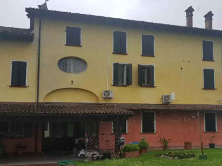 Immagine 3 di Villa in vendita  in Via Franchini a Bomporto