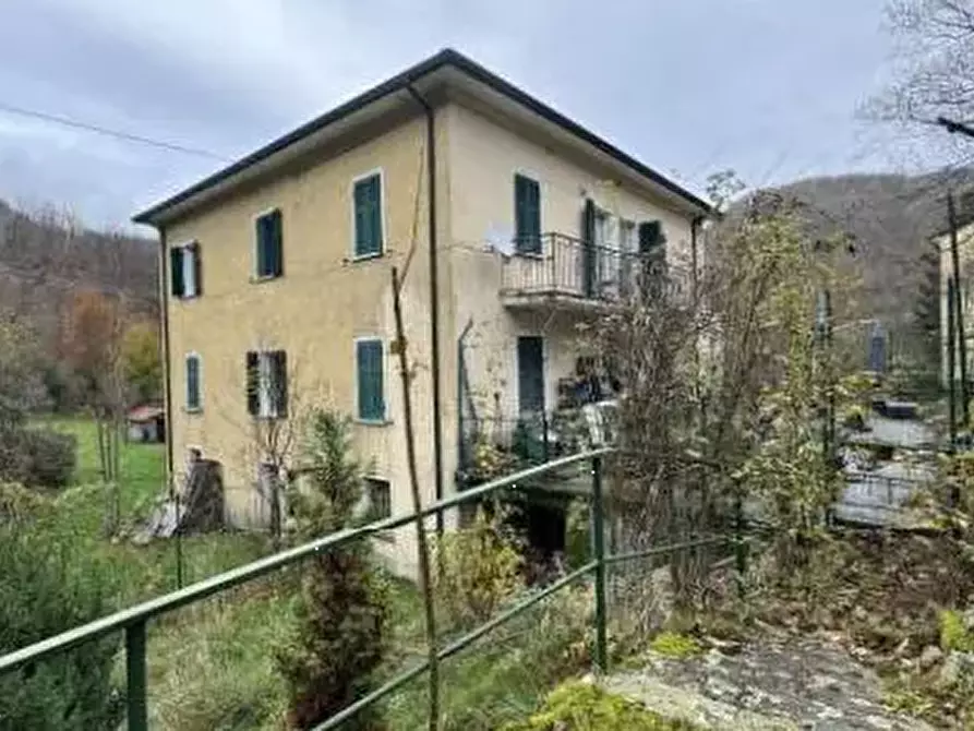 Immagine 9 di Porzione di casa in vendita  in Localita' Pontestrambo  a Tornolo