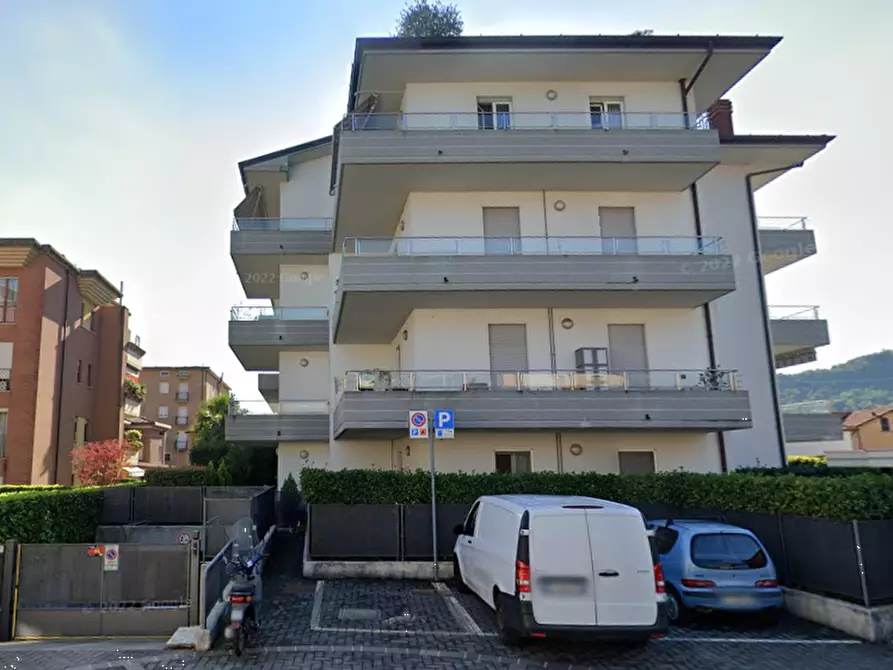 Immagine 2 di Appartamento in vendita  in Via Chignola  a Torre Boldone