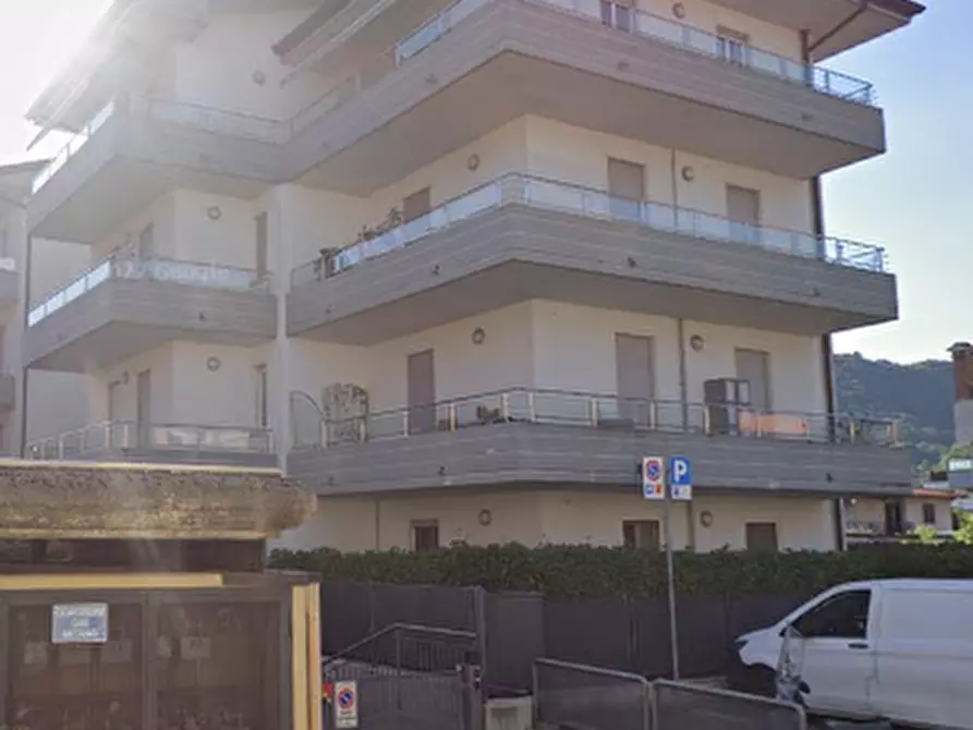 Immagine 9 di Appartamento in vendita  in Via Chignola  a Torre Boldone