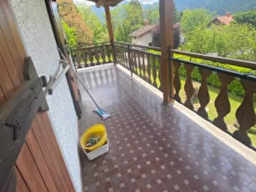 Immagine 3 di Porzione di villa in vendita  in Via Muglielmo Marconi  a Fino Del Monte