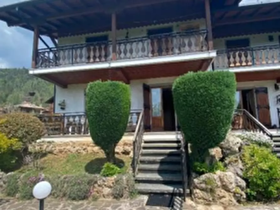 Immagine 11 di Porzione di villa in vendita  in Via Muglielmo Marconi  a Fino Del Monte