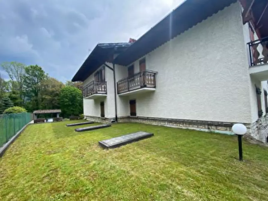 Immagine 3 di Porzione di villa in vendita  in Via Muglielmo Marconi  a Fino Del Monte