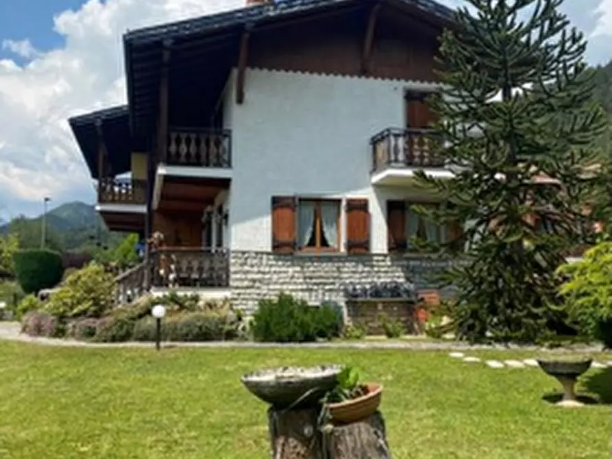 Immagine 10 di Porzione di villa in vendita  in Via Muglielmo Marconi  a Fino Del Monte