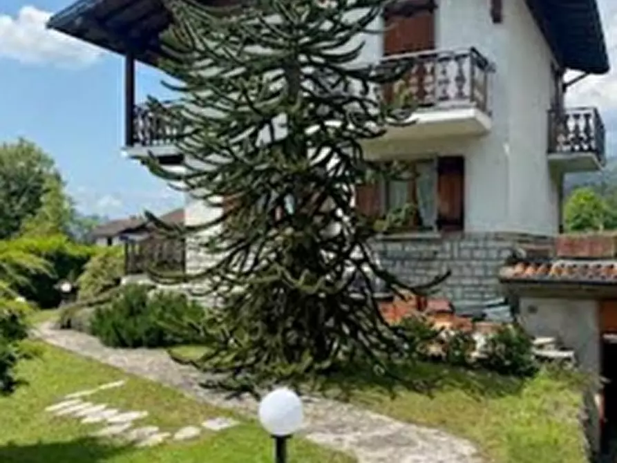 Immagine 11 di Porzione di villa in vendita  in Via Muglielmo Marconi  a Fino Del Monte