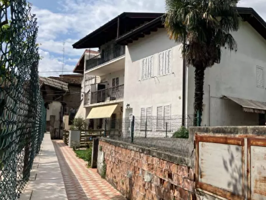 Immagine 1 di Appartamento in vendita  in Vicolo San Rocco  a Costa Volpino