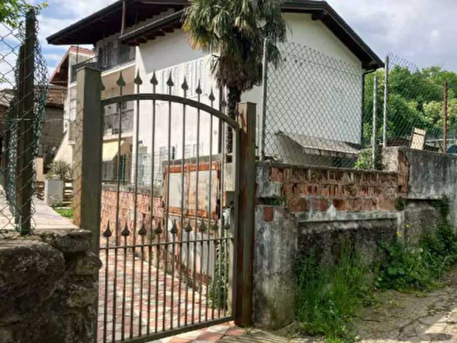 Immagine 11 di Appartamento in vendita  in Vicolo San Rocco  a Costa Volpino