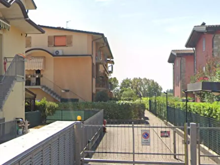 Immagine 5 di Appartamento in vendita  in Via Carso a Azzano San Paolo