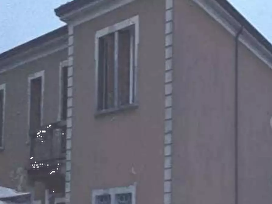 Immagine 2 di Casa indipendente in vendita  in Via Giacomo Matteotti a Castelmassa