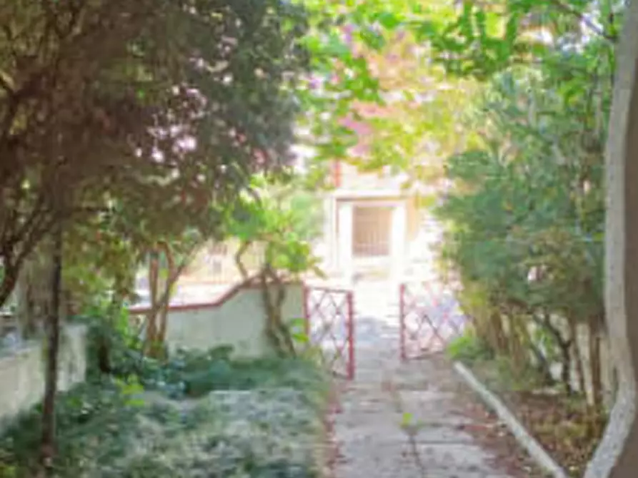 Immagine 2 di Porzione di villa in vendita  in Viale Olanda a Comacchio
