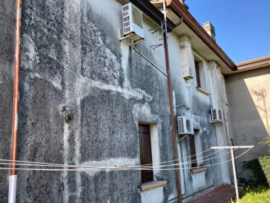 Immagine 3 di Porzione di casa in vendita  in Via Palmanova a Venezia
