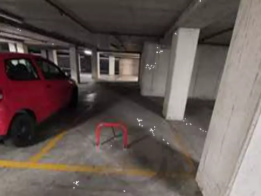 Immagine 1 di Posto auto in vendita  in Via Ugo Aldrighi a Brescia