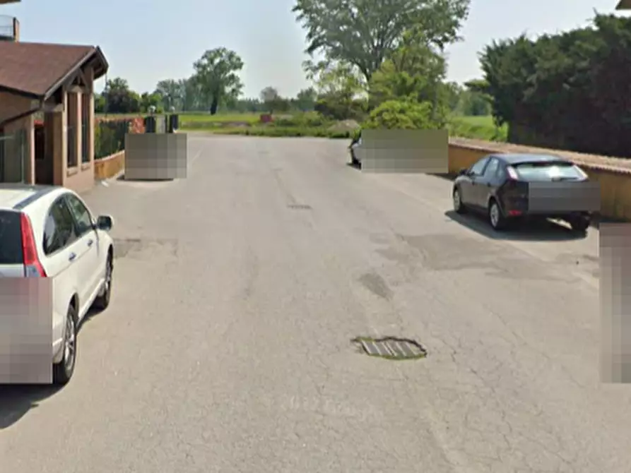 Immagine 12 di Appartamento in vendita  in Via Della Fontana a Lodi