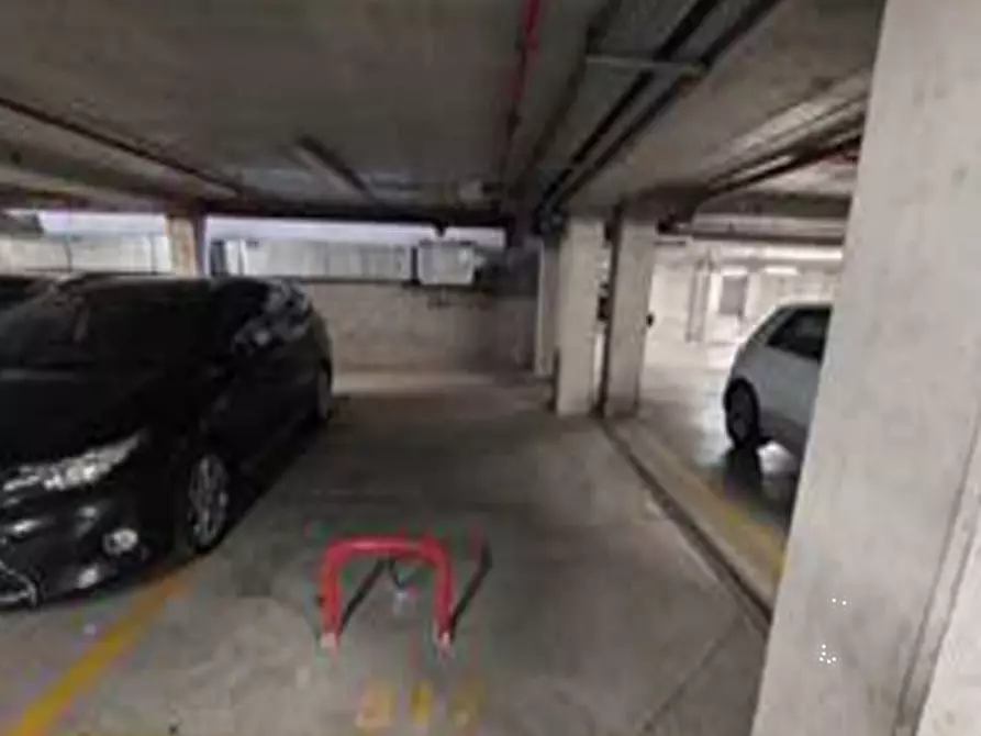 Immagine 1 di Posto auto in vendita  in Via Ugo Aldrighi a Brescia