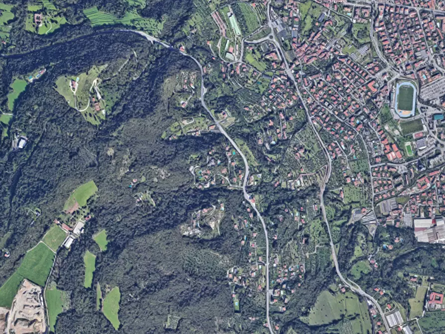 Immagine 5 di Negozio in vendita  in Via Bocca di Croce a Salò