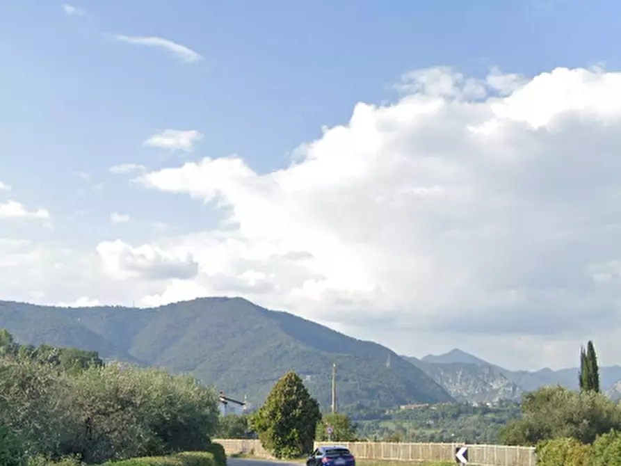 Immagine 8 di Negozio in vendita  in Via Bocca di Croce a Salò