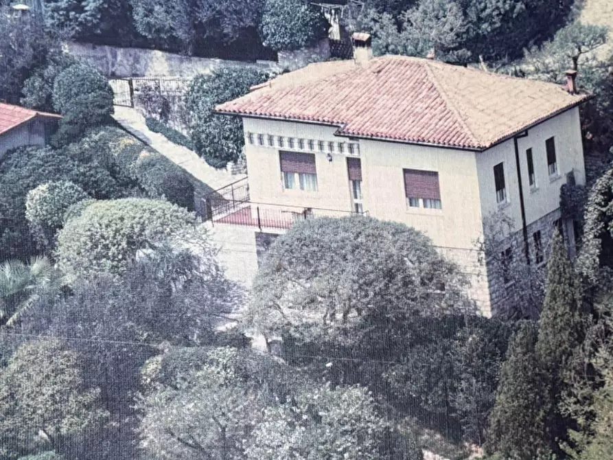 Immagine 4 di Casa bifamiliare in vendita  in Via Panoramica a Gardone Riviera