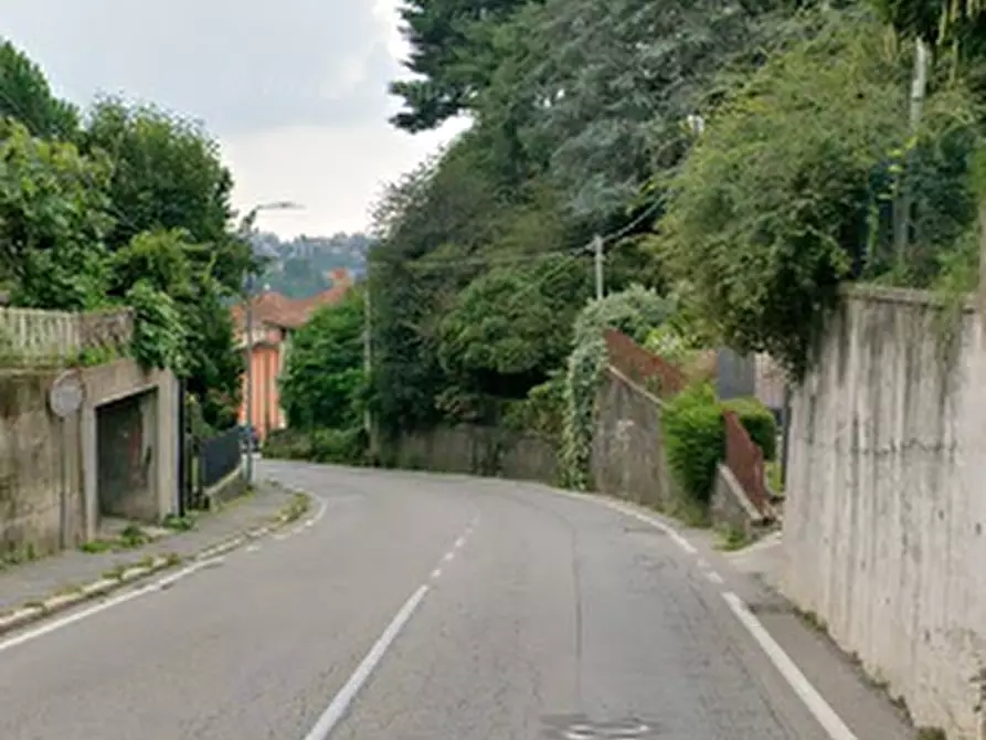 Immagine 2 di Negozio in vendita  in Via Brennero a Varese