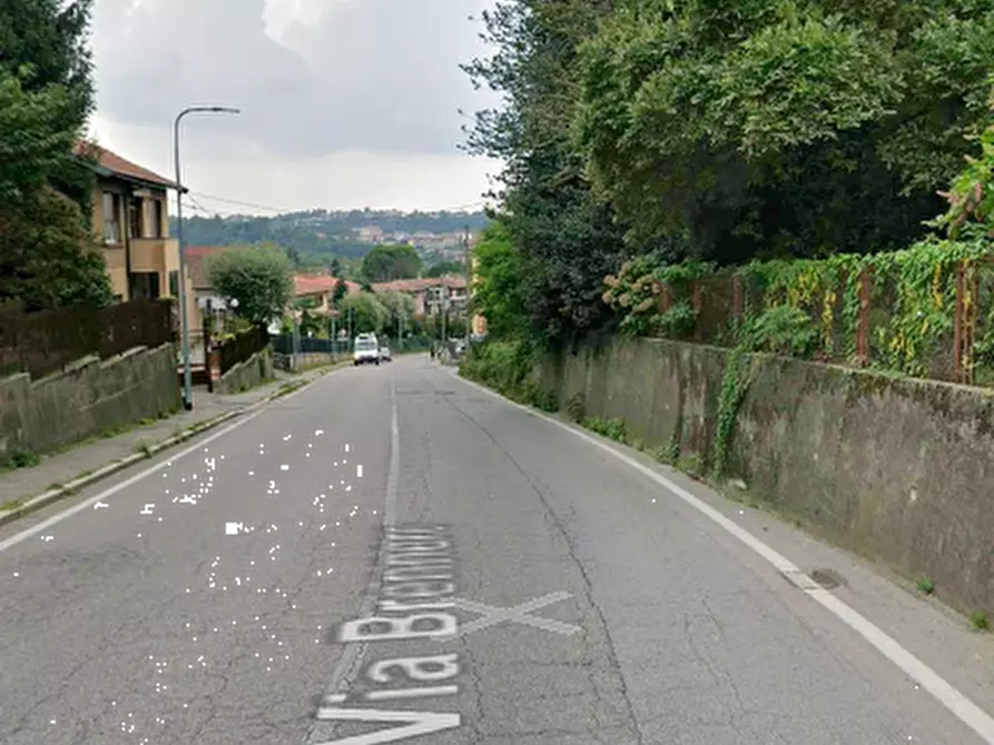 Immagine 3 di Negozio in vendita  in Via Brennero a Varese