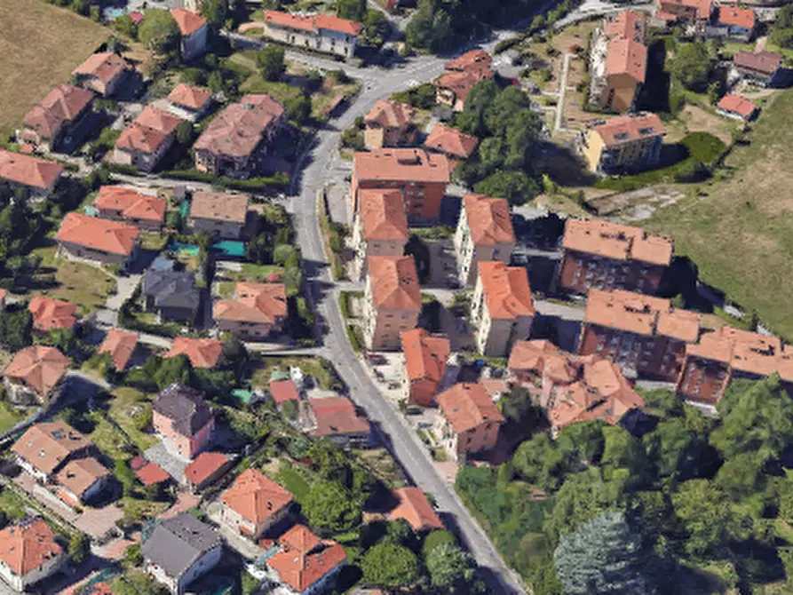 Immagine 1 di Negozio in vendita  in Via Brennero a Varese