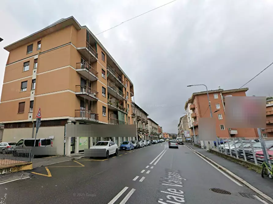 Immagine 1 di Negozio in vendita  in Via Valganna a Varese