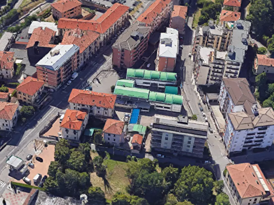 Immagine 8 di Negozio in vendita  in Via Valganna a Varese