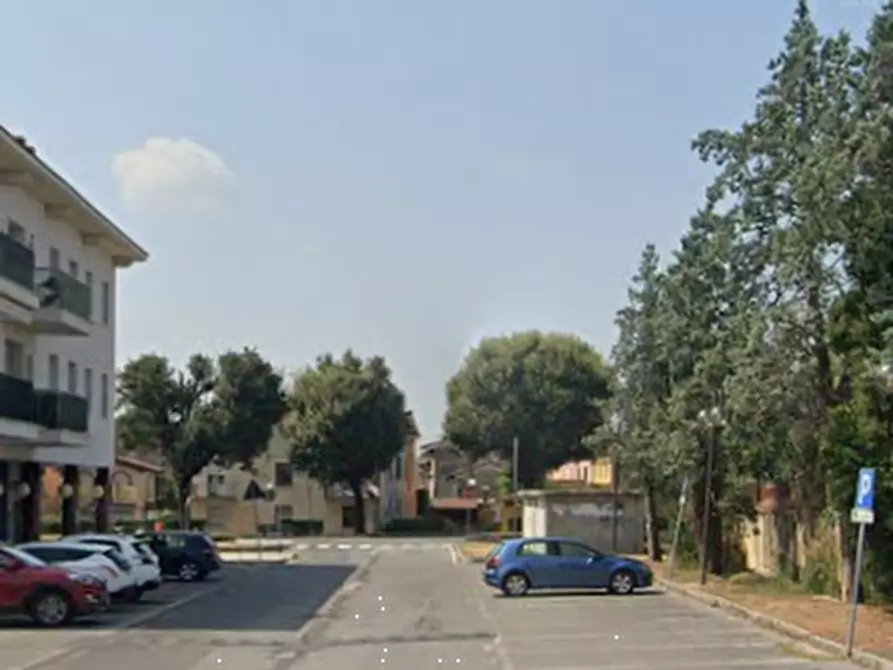 Immagine 1 di Laboratorio in vendita  in Via Achille Pozzi a Carpenedolo