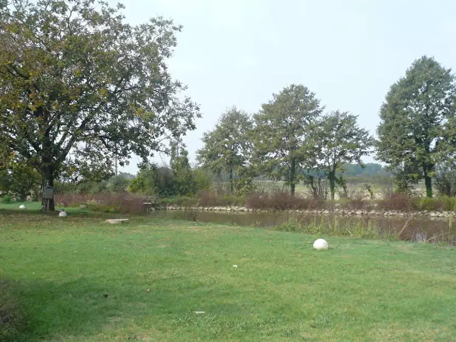 Immagine 5 di Rustico / casale in vendita  in Via Mezzanone a Caselle Landi