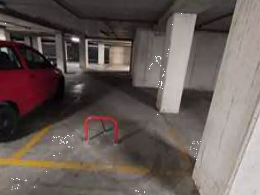 Immagine 2 di Posto auto in vendita  in Via ugo aldrighi a Brescia
