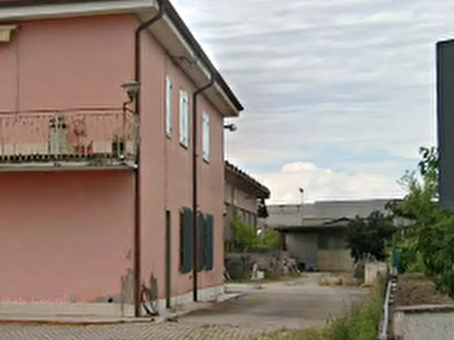 Immagine 5 di Appartamento in vendita  in Via Adige a Urbana