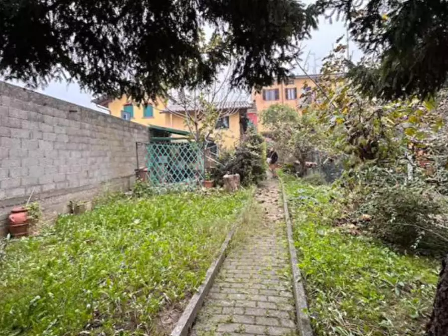 Immagine 5 di Appartamento in vendita  in Via Roma a Guardamiglio