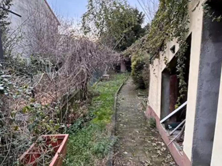 Immagine 7 di Appartamento in vendita  in Via Roma a Guardamiglio