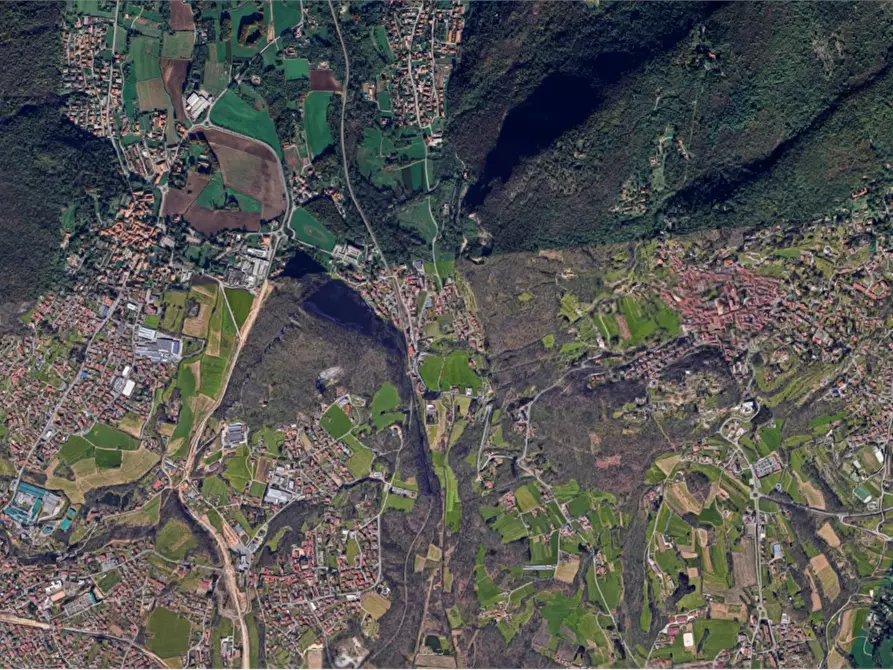 Immagine 3 di Terreno agricolo in vendita  in Località Bisuschio  a Bisuschio