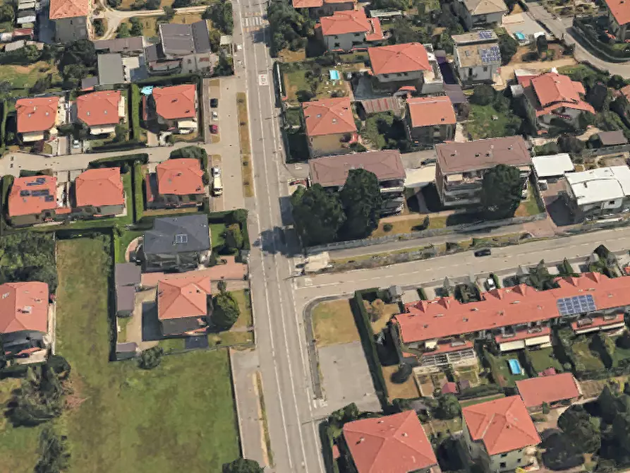 Immagine 7 di Negozio in vendita  in Via A. Manzoni a Cairate