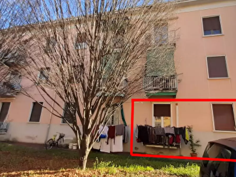 Immagine 8 di Appartamento in vendita  in Via Vecchia Per Solaro a Saronno