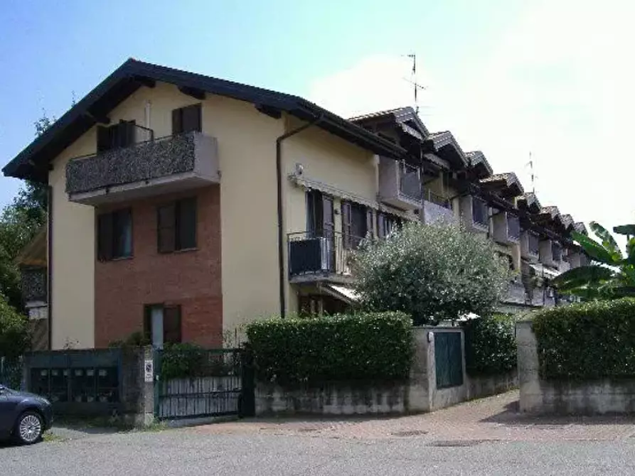 Immagine 2 di Villetta a schiera in vendita  in Via Cascina Colombo a Gallarate