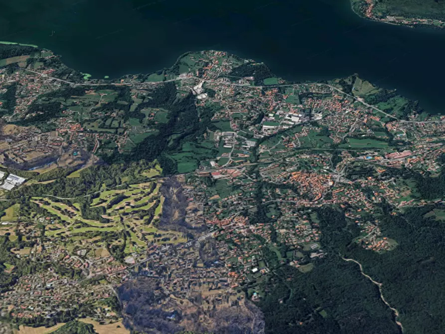 Immagine 20 di Casa indipendente in vendita  in Via Rossi  a Gavirate