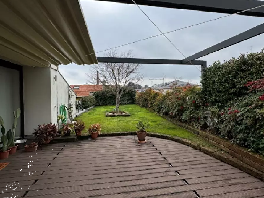 Immagine 4 di Laboratorio in vendita  in Via Vincenzo Bellini a Busto Arsizio