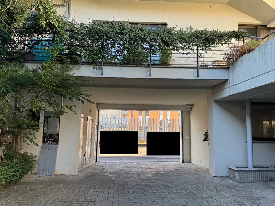 Immagine 7 di Laboratorio in vendita  in Via Vincenzo Bellini a Busto Arsizio