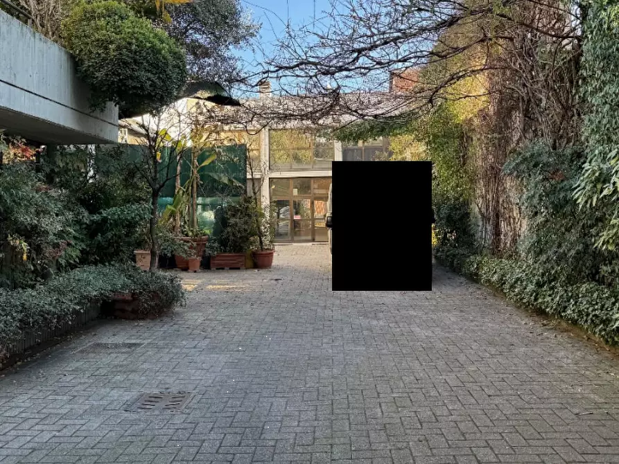 Immagine 8 di Laboratorio in vendita  in Via Vincenzo Bellini a Busto Arsizio