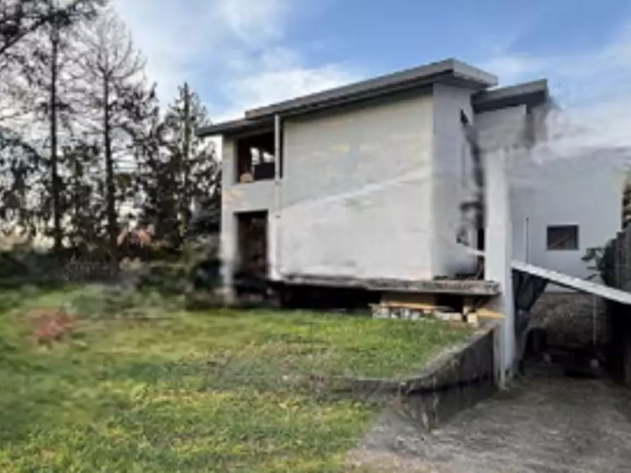 Immagine 3 di Appartamento in vendita  in Strada della Mezzanella  a Gallarate