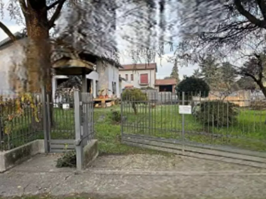 Immagine 9 di Appartamento in vendita  in Strada della Mezzanella  a Gallarate