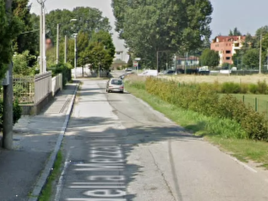 Immagine 13 di Appartamento in vendita  in Strada della Mezzanella  a Gallarate