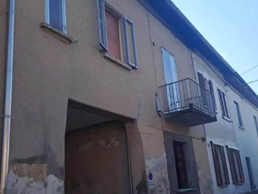 Immagine 1 di Appartamento in vendita  in Via Montello a Venegono Inferiore